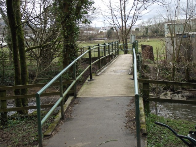 Bridge over Ely river at Ivor Woods